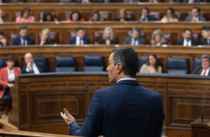 <strong>El ‘plan B’ de Pedro Sánchez en España tras el choque entre el Constitucional y el Parlamento</strong>