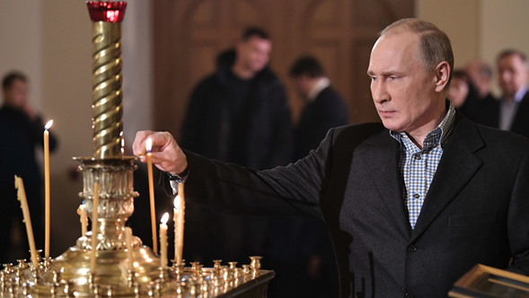 <strong>Putin ordena a las fuerzas militares rusas un alto el fuego para la Navidad ortodoxa</strong>
