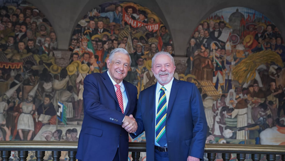 <strong>El presidente mexicano celebra regreso de un “proyecto popular” a Brasil con Lula</strong>