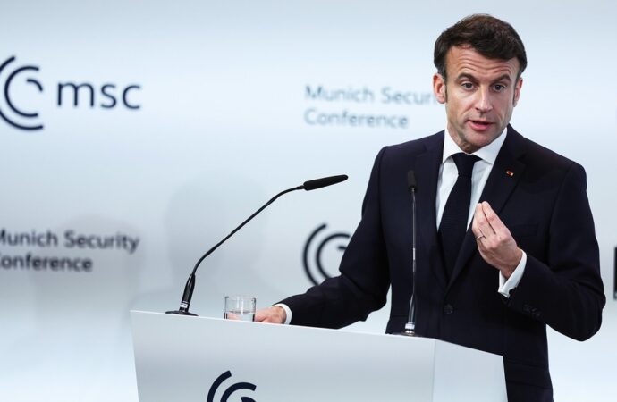 <strong>Macron: “No es momento para el diálogo” con Rusia</strong>