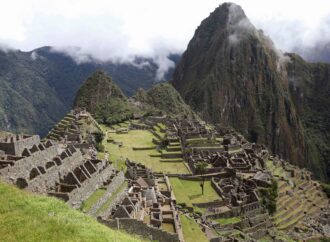 <strong>Machu Picchu reabre sus puertas al turismo tras el cierre por las protestas en Perú</strong>