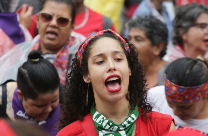 <strong>Igualdad salarial y lucha contra el feminicidio: el paquete de medidas de Lula en el Día de la Mujer</strong>
