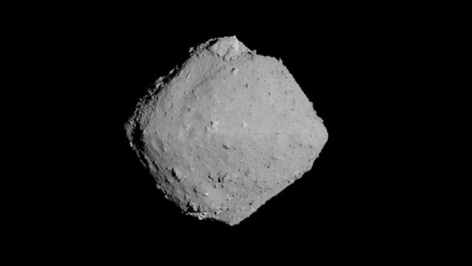 <strong>Descubren en muestras del asteroide Ryugu moléculas esenciales para la vida</strong>