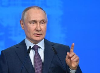 <strong>Putin: el comercio exterior de Rusia aumentó más del 8% en 2022</strong><strong></strong>
