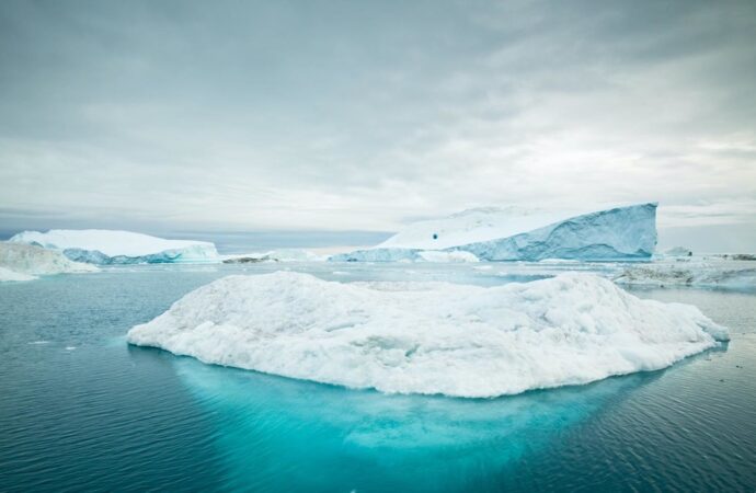 <strong>Primeras imágenes de un iceberg desprendido de la Antártida del tamaño de Londres (VIDEO)</strong><strong></strong>