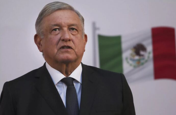 <strong>AMLO llama “hipócrita” a EEUU por el fentanilo: “Se les hace fácil culpar a México”</strong>