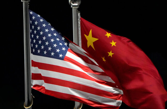 <strong>China condena la sanción “irracional” impuesta por EE.UU. a empresas que comercian con Rusia</strong>