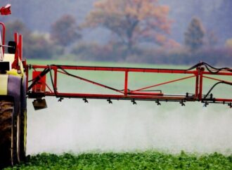 <strong>La producción industrial de alimentos inunda el mundo con un 80% más de pesticidas</strong>