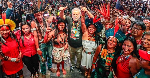 <strong>Grandes esperanzas: pueblos indígenas brasileños luchan por reivindicar sus derechos con apoyo del Gobierno</strong>