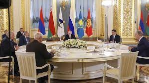 <strong>Putin califica la Unión Económica Euroasiática como “uno de los centros del mundo multipolar”</strong>