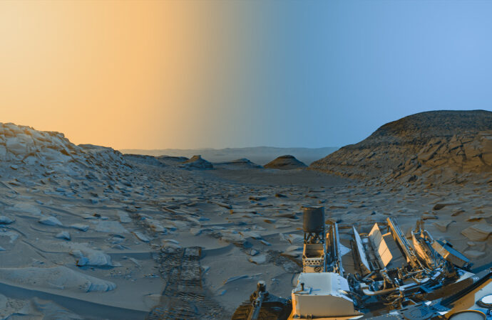 <strong>El róver Curiosity manda una hermosa ‘postal’ desde Marte</strong>