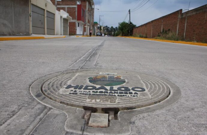 <strong>José luis Téllez Marín, inauguró los trabajos de pavimentación hidráulica de la Av. Los Ángeles del Fraccionamiento Los ángeles.</strong>