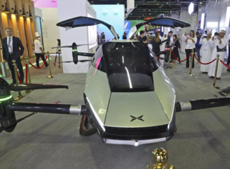 <strong>El prototipo chino de auto volador Xpeng X2 superó un obstáculo de agua | Video</strong>