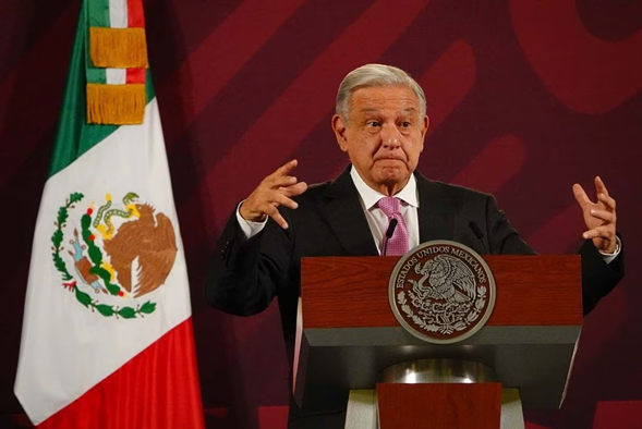 <strong>López Obrador pide a EE UU “que se aplique más” y no piense sólo en muros frente a la crisis migratoria</strong>