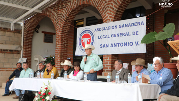 <strong>José Luis Téllez Marín, asistió a la asamblea general ordinaria anual de la asociación ganadera local general de san Antonio Villalongín.</strong>